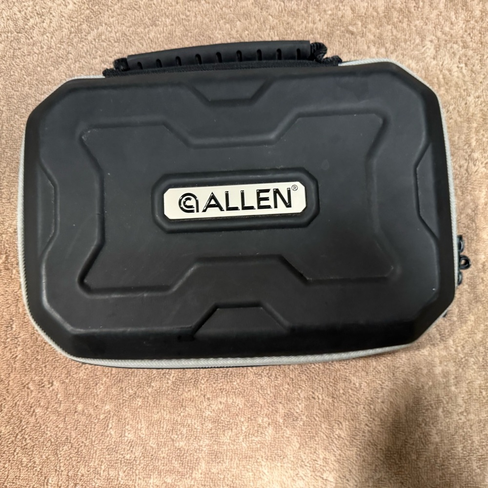 Allen Gun Case - Picture 3 of 3